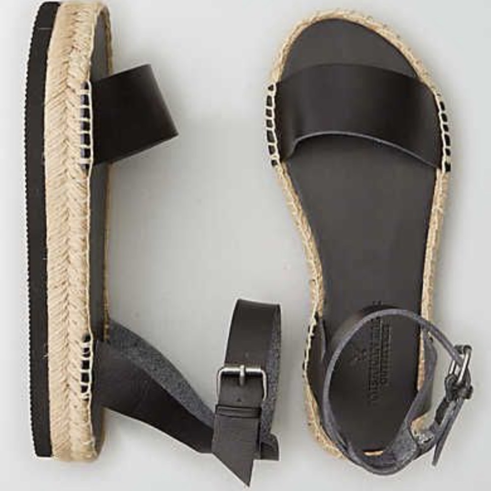 American Eagle black platform espadrilles sandals